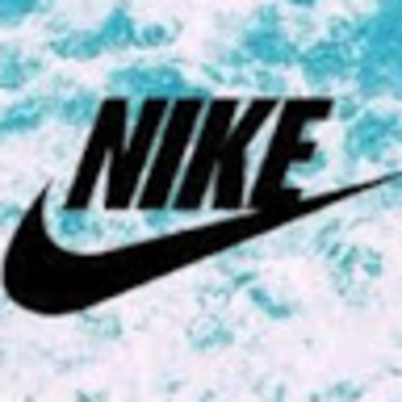 Meet your Posher, Lily - Picture 1 of 1